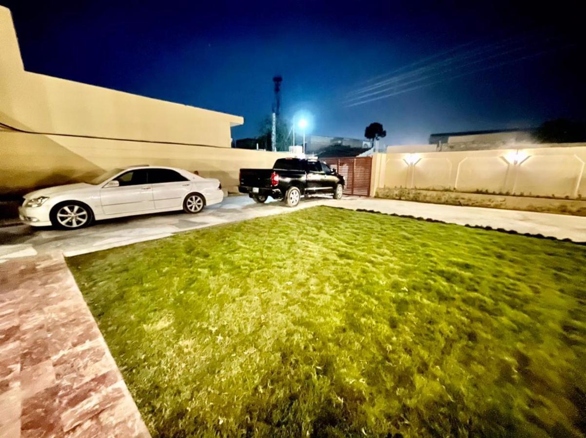 Shelton Hotel Mardan エクステリア 写真