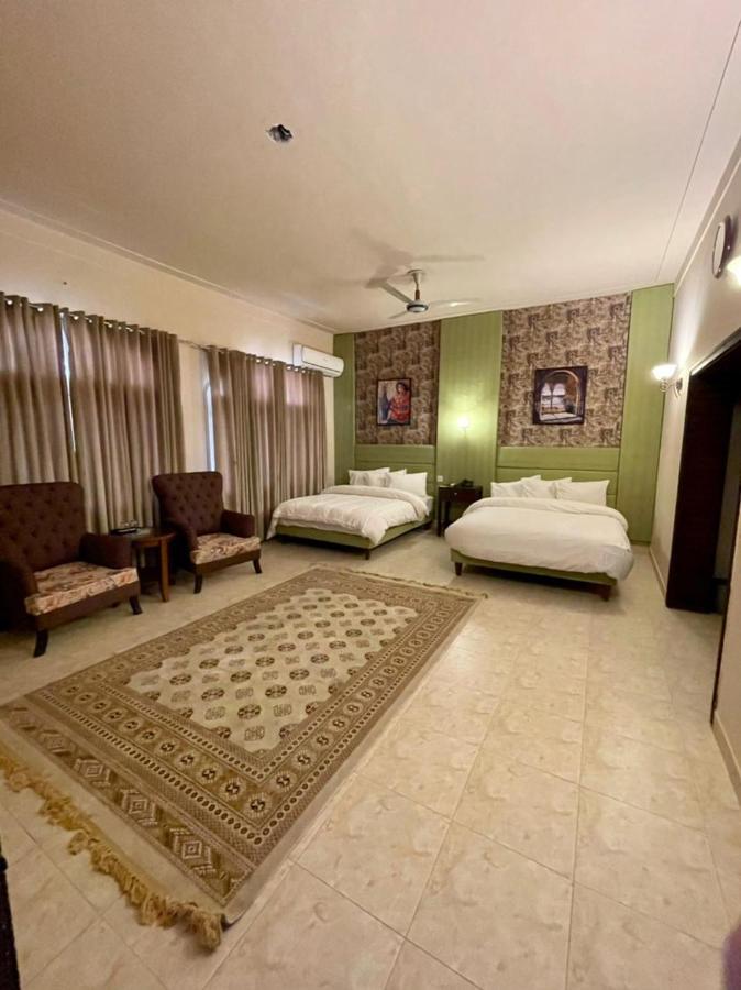 Shelton Hotel Mardan エクステリア 写真